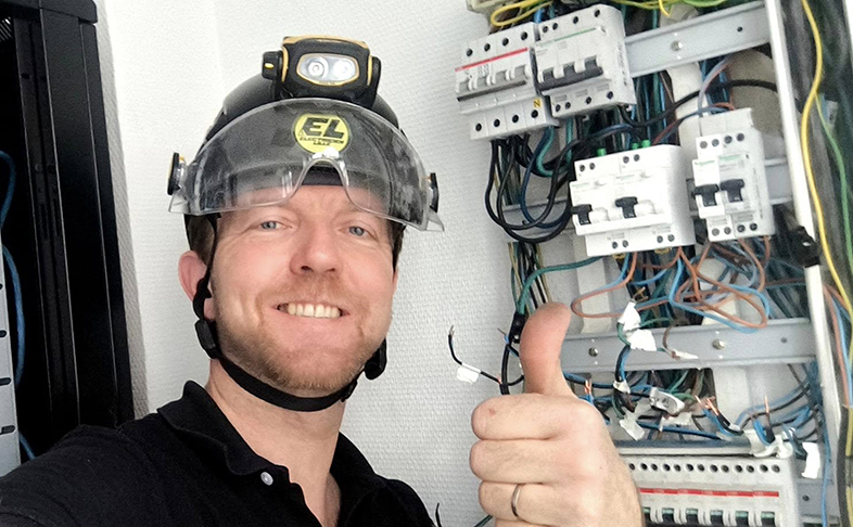 Electricien de caractère à Lille, Olivier Sabau